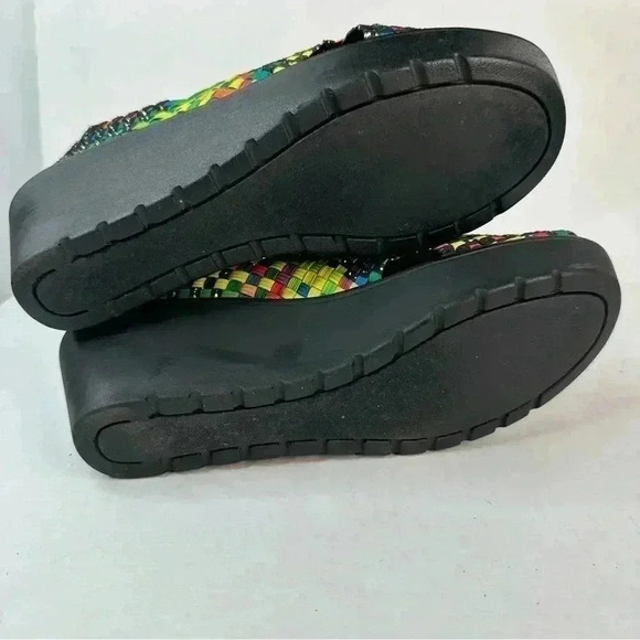 Steven By Steve Madden Braavo
Multicolor Elastic Peep Toe Wedges Size 9 - Picture 11 of 13